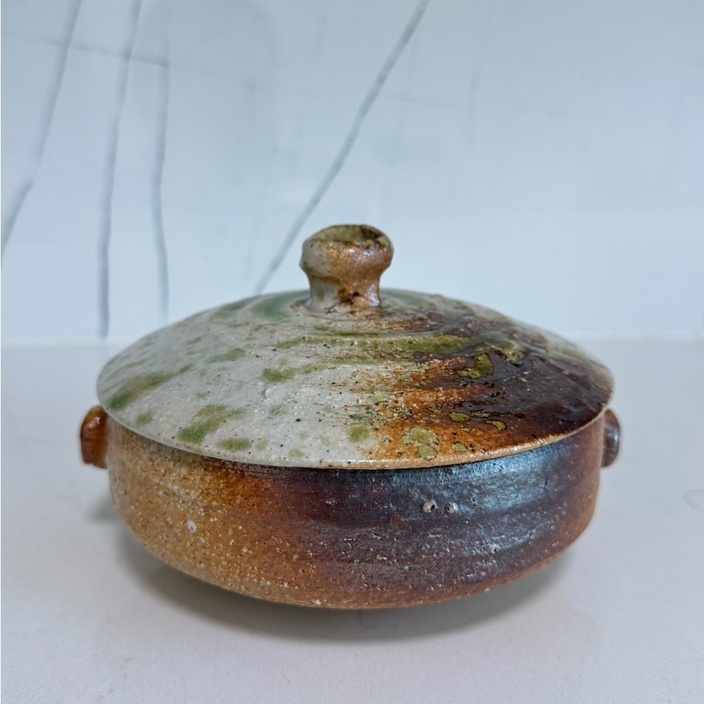 Japanese vintage unused handmade ceramics pot/bowl with lid